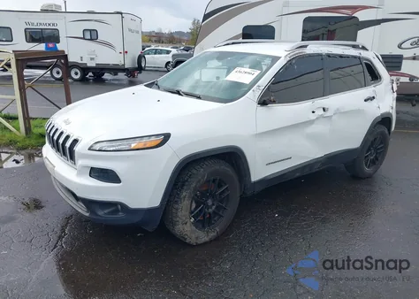 2016 Jeep Cherokee Latitude z USA, uszkodzony, nr VIN 1C4PJMCS5GW193320